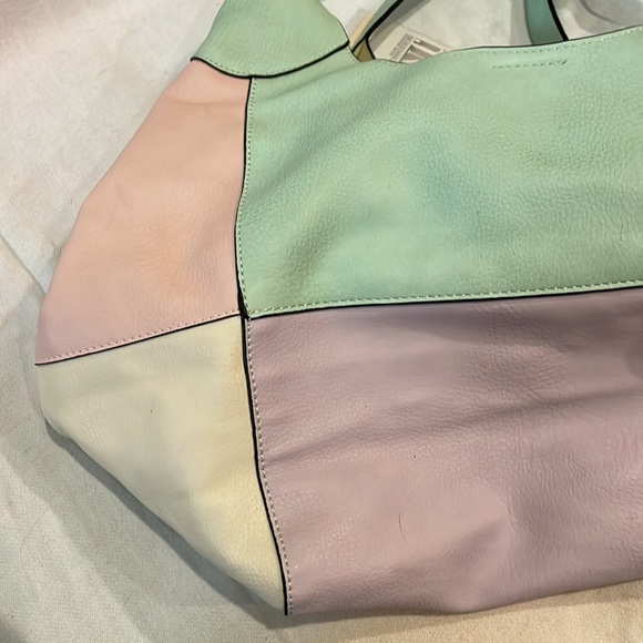 NWOT - Pastel green/purple/pink soft vegan leather purpose with accessory bag - Picture 4 of 13